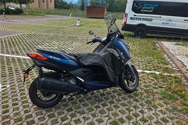 Yamaha X-Max 300, 1° proprietario, gomme nuove