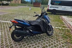 Yamaha X-Max 300, 1° proprietario, gomme nuove
