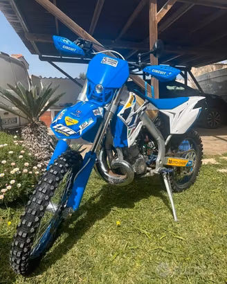 TM 300 2t Enduro BELL.ISSI.MO