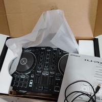 Roland DJ-202 + Borsa Roland