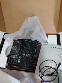 Roland DJ-202 + Borsa Roland