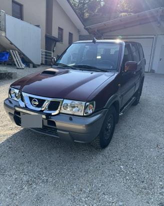 Nissan terrano II 3.0