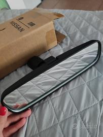 specchietto retrovisore nissan