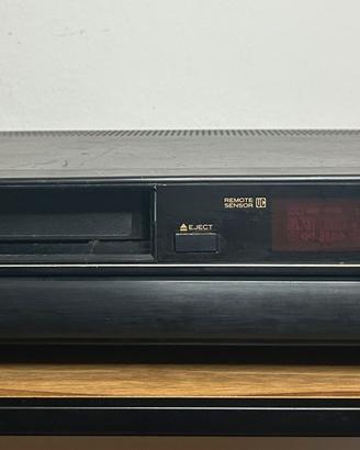Videoregistratore Hitachi VT-570E Hi-Fi VHS ripara
