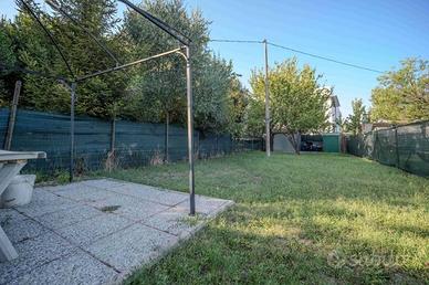 Casa indipendente di 144 m² con 5 locali a Campi B