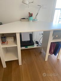 Scrivania Ikea brusali angolare