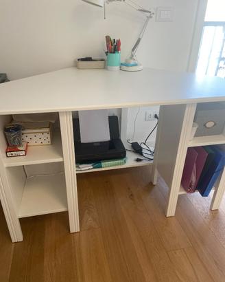Scrivania Ikea brusali angolare