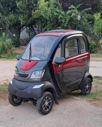 microcar elettrica con guida senza patente