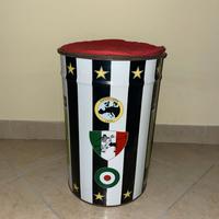 JUVENTUS F.C. BIDONE LATTA POUF 1981