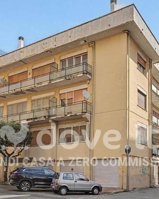 Appartamento di 150 m² con 4 locali a Lamezia Term