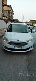 Ford cmax titanium full.