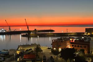 Pentalocale in Centro a Monopoli