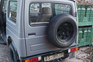 Suzuki SJ 413