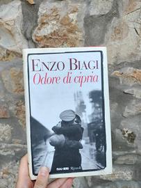 Libro Odore di cipria di Enzo Biagi