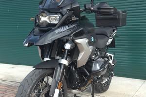 BMW R 1250 GS TRIPLE BLACK