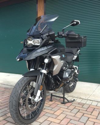BMW R 1250 GS TRIPLE BLACK
