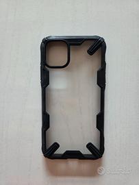 Cover iPhone 11 nera e trasparente