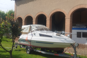 SEMI CABINATO Bahia 20 con rimorchio