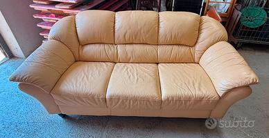 DIVANO IN PELLE A TRE POSTI – ANNI ’90/2000