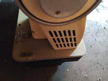 macchina da cucire necchi