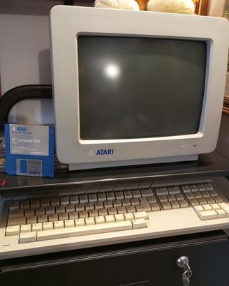 ATARI 1040 STE come nuovo.