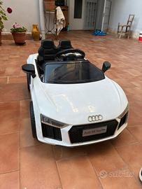 Audi R8 Spyder auto elettrica per bambini