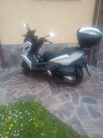 Kymco k-xct 300i