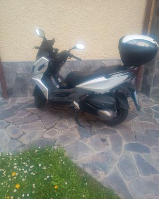 Kymco k-xct 300i
