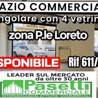 NEGOZIO ad angolo in zona P.le Loreto