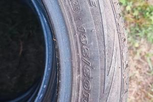 Gomme auto
