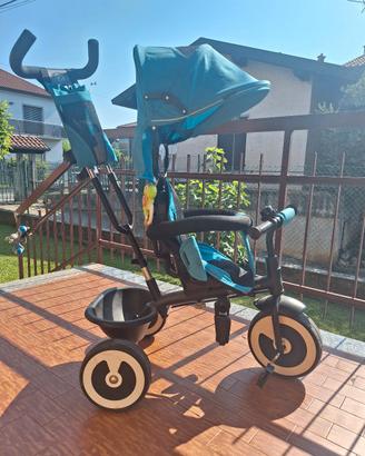 triciclo passeggino