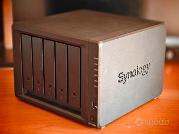 NAS Synology DS1520+ / 3x Hard Disk WD Red Pro 4TB
