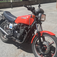 Kawasaki GPZ 550 unitrak