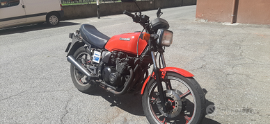 Kawasaki GPZ 550 unitrak