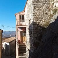 Terratetto unifamiliare in piccolo borgo molisano