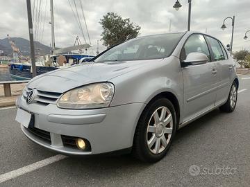 Volkswagen Golf 2000 TDi 140cv SPORTLINE 