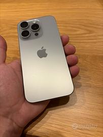 iPhone 15 Pro 128 GB – Titanio Naturale