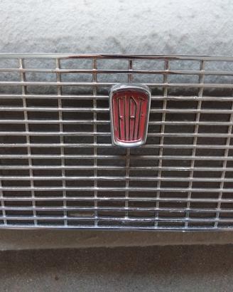 griglia anteriore /stemma fiat 1100d