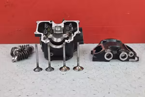 TESTATA COMPLETA KTM DUKE 640 1999 2006 LC4