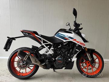 KTM duke 125 2023