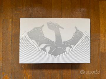 Box charizard premium