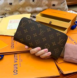 Portafoglio Firmato LV