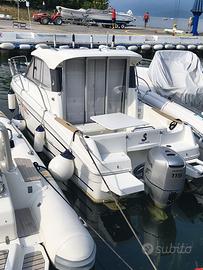 BENETEAU ANTARES 680 HB FUORIBORDO –  CON CARRELLO