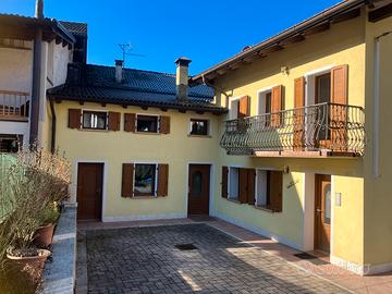 Casa con garage e cantina e terreno