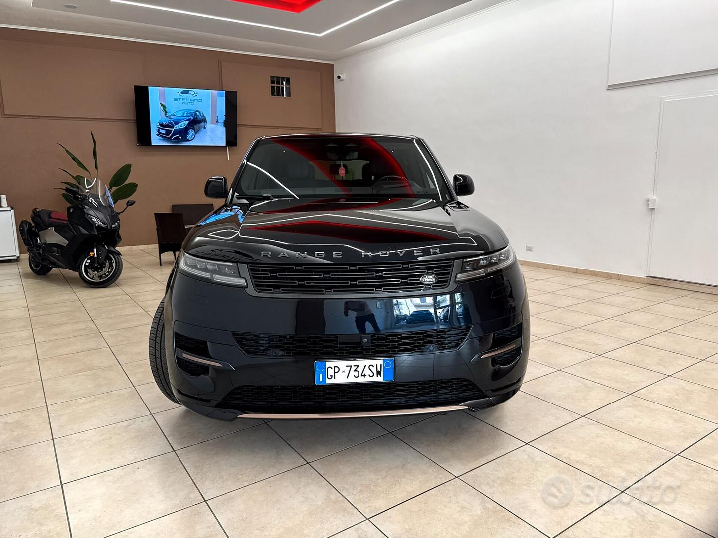 Land Rover Range Rover Sport 2023 photo 2