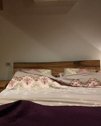 letto e comodini in rovere vecchio recuperato