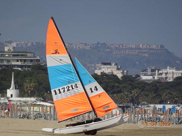 Hobie cat 16