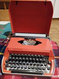 macchina da scrivere vintage 