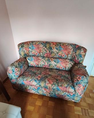 DIVANO letto e POLTRONA