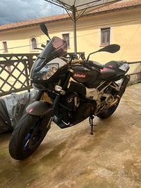 Aprilia tuono 1000r factory